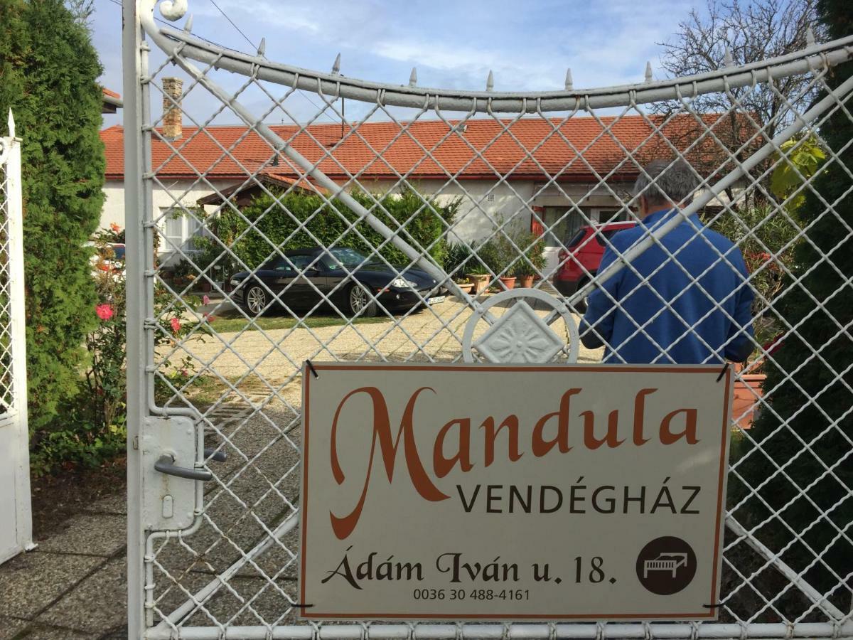 Hotel Mandula Haz Veszprém Exterior foto